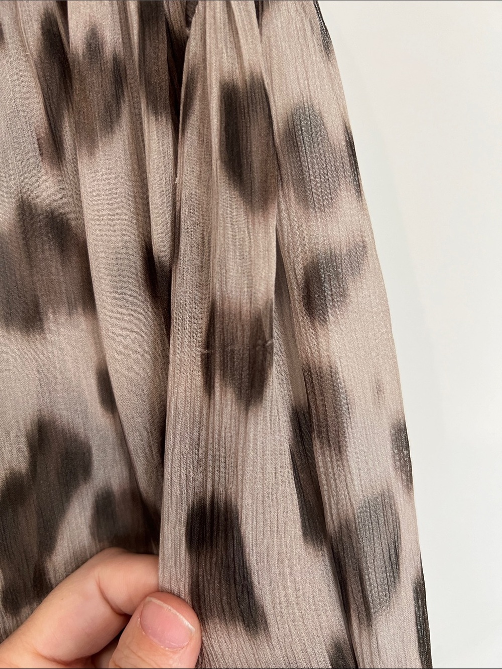 Anine Bing Kacey Silk Leopard Print Blouse Size Medium - Picture 6 of 16